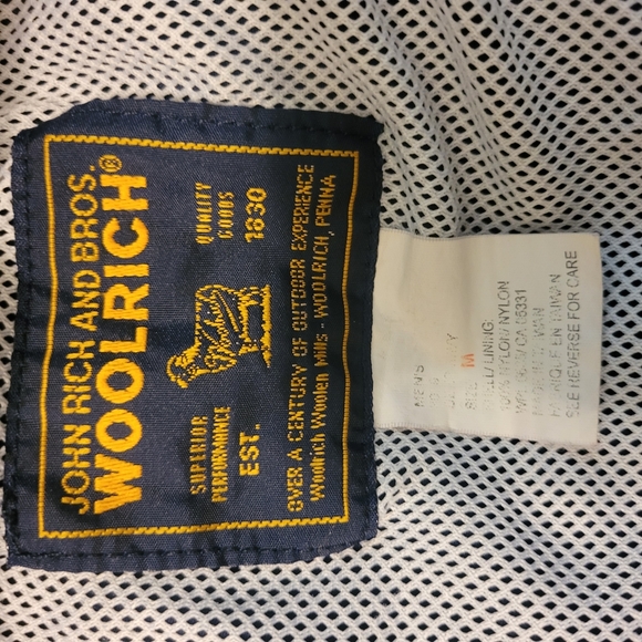 Woolrich Blue Cargo Swim Shorts with Elastic Waistband Buckle Belt. Size Medium - Picture 3 of 5